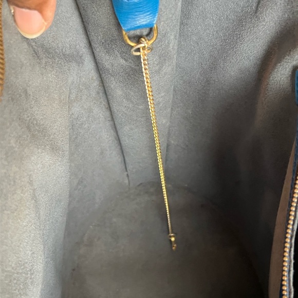 Louis Vuitton St.Jacques Blue Epi Leather GM Tote Bag Pre-Loved - Picture 17 of 17